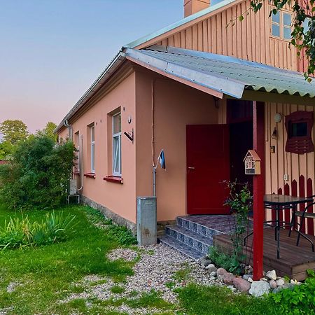 Maria Apartment Roomassaare Куресааре Екстериор снимка