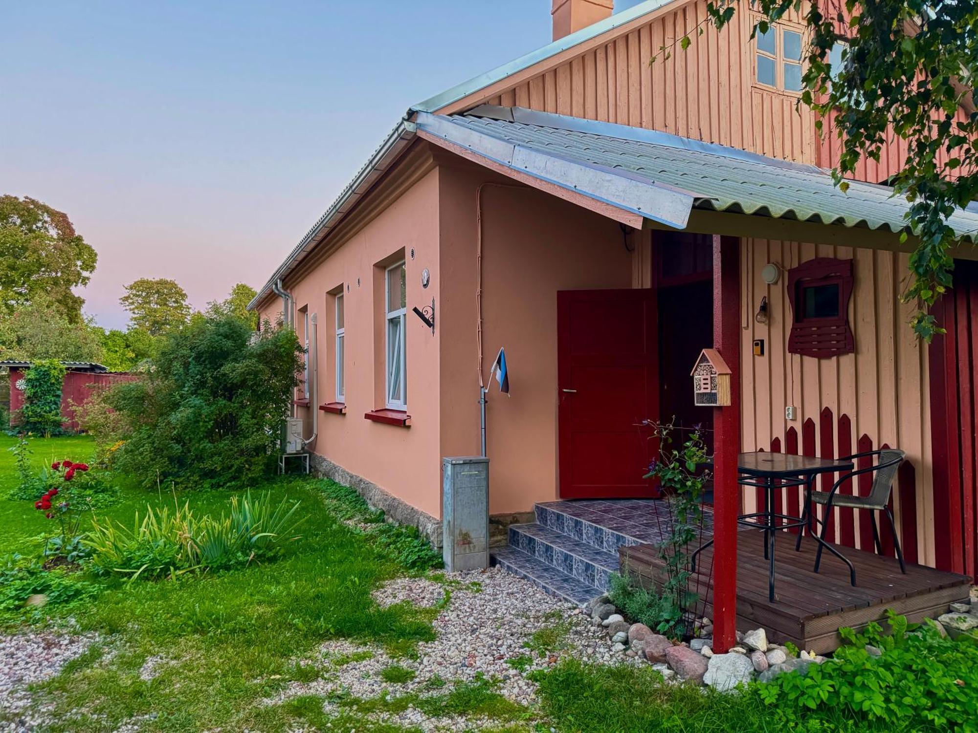 Maria Apartment Roomassaare Куресааре Екстериор снимка